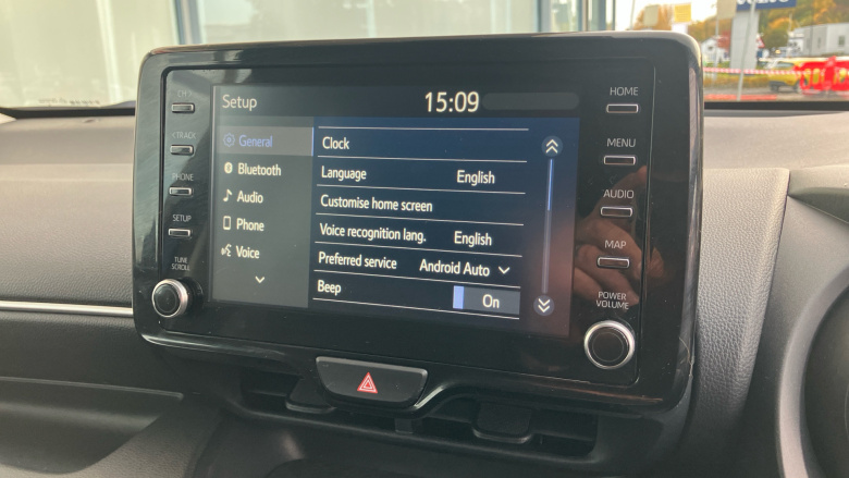 Toyota Yaris 1.5 Hybrid Design 5dr CVT Hybrid Hatchback